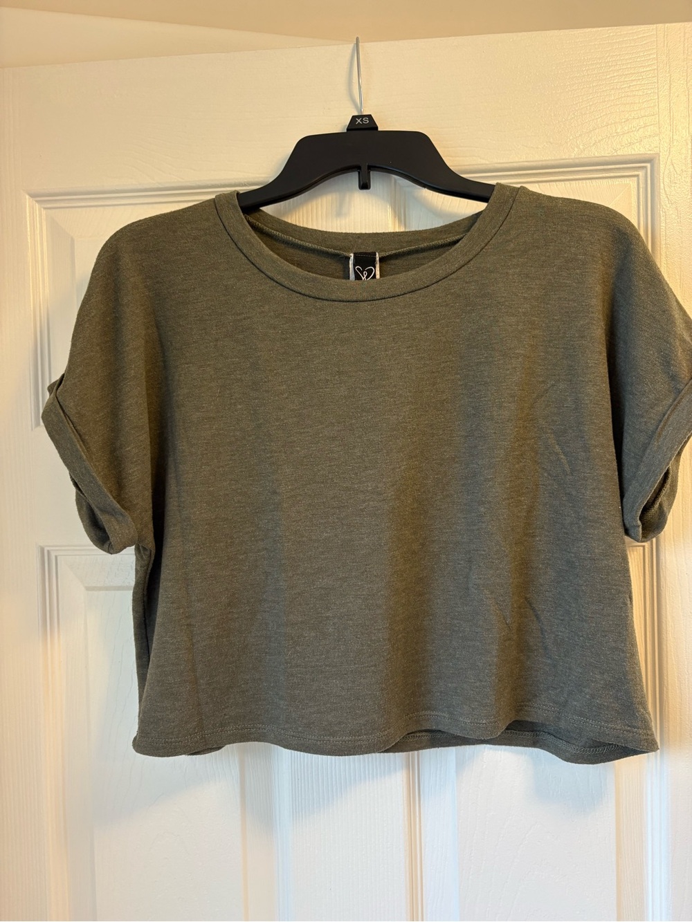 Windsor Olive Green Cropped Tee